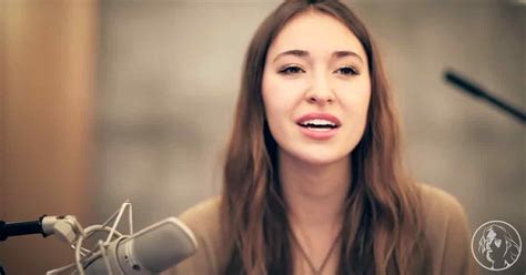 lauren daigle how great thou art what inspires her music?